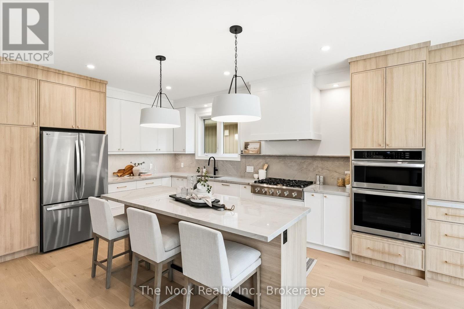 52 NIGHTINGALE CRESCENT - 9
