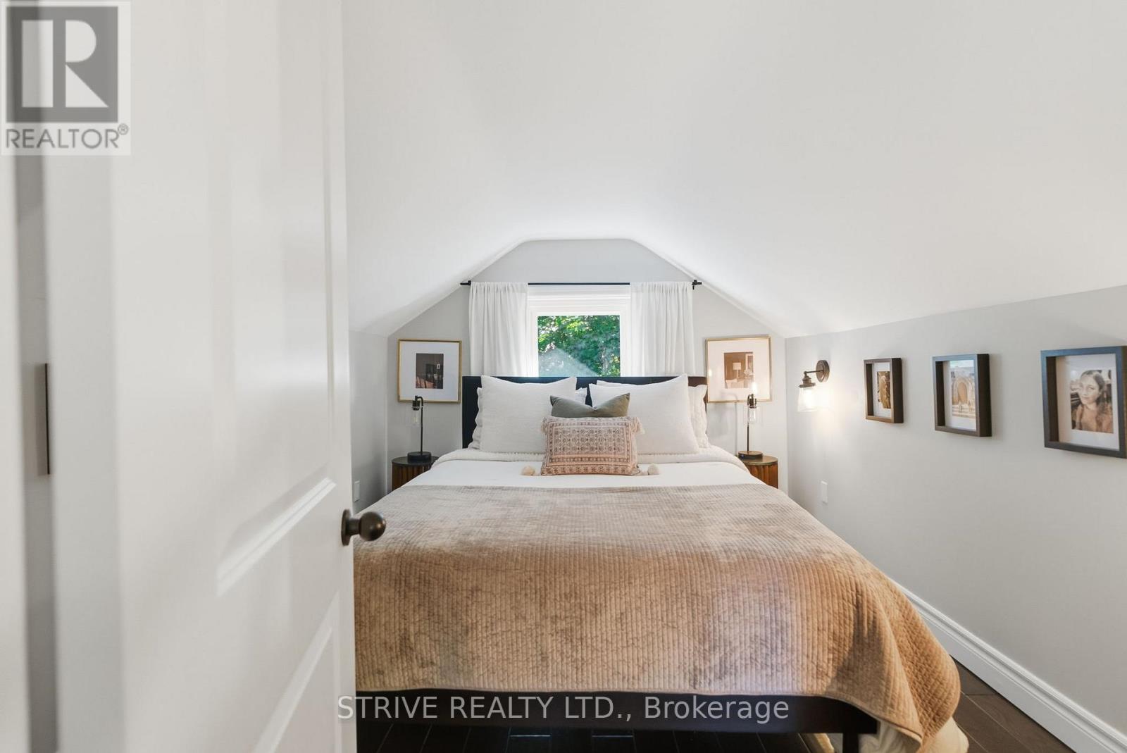 107 CROMWELL AVENUE - 25
