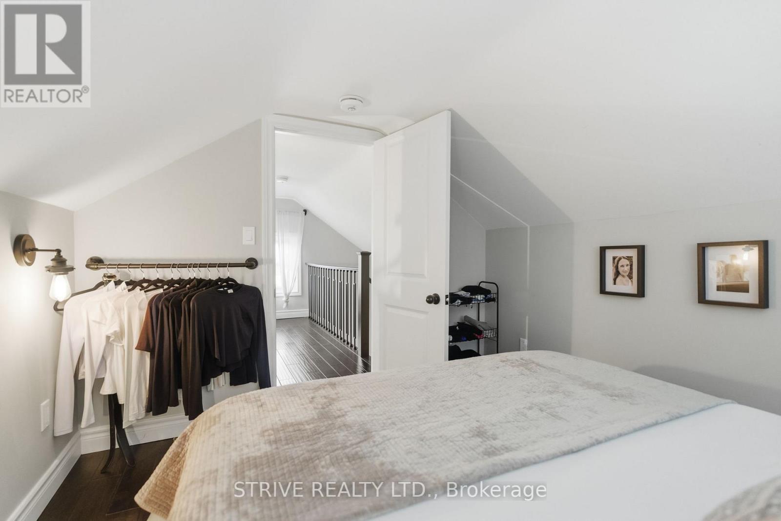 107 CROMWELL AVENUE - 29