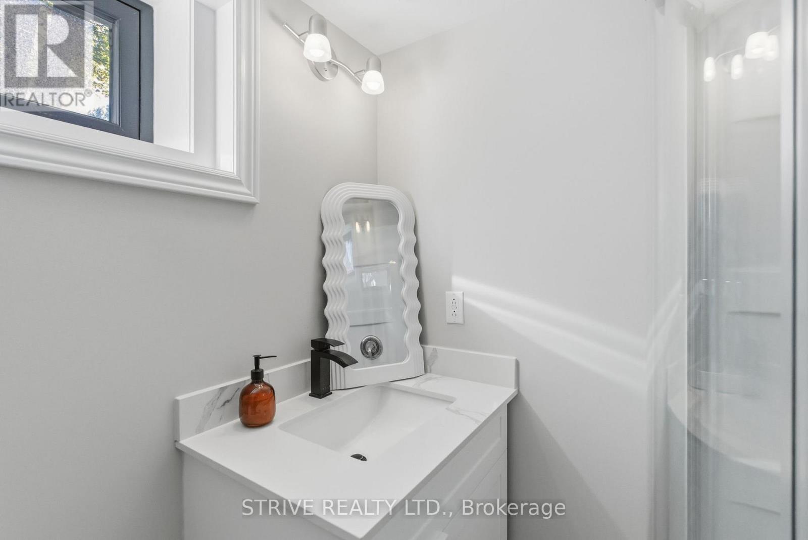 107 CROMWELL AVENUE - 39