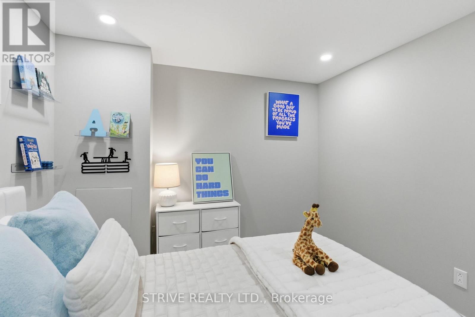 107 CROMWELL AVENUE - 42