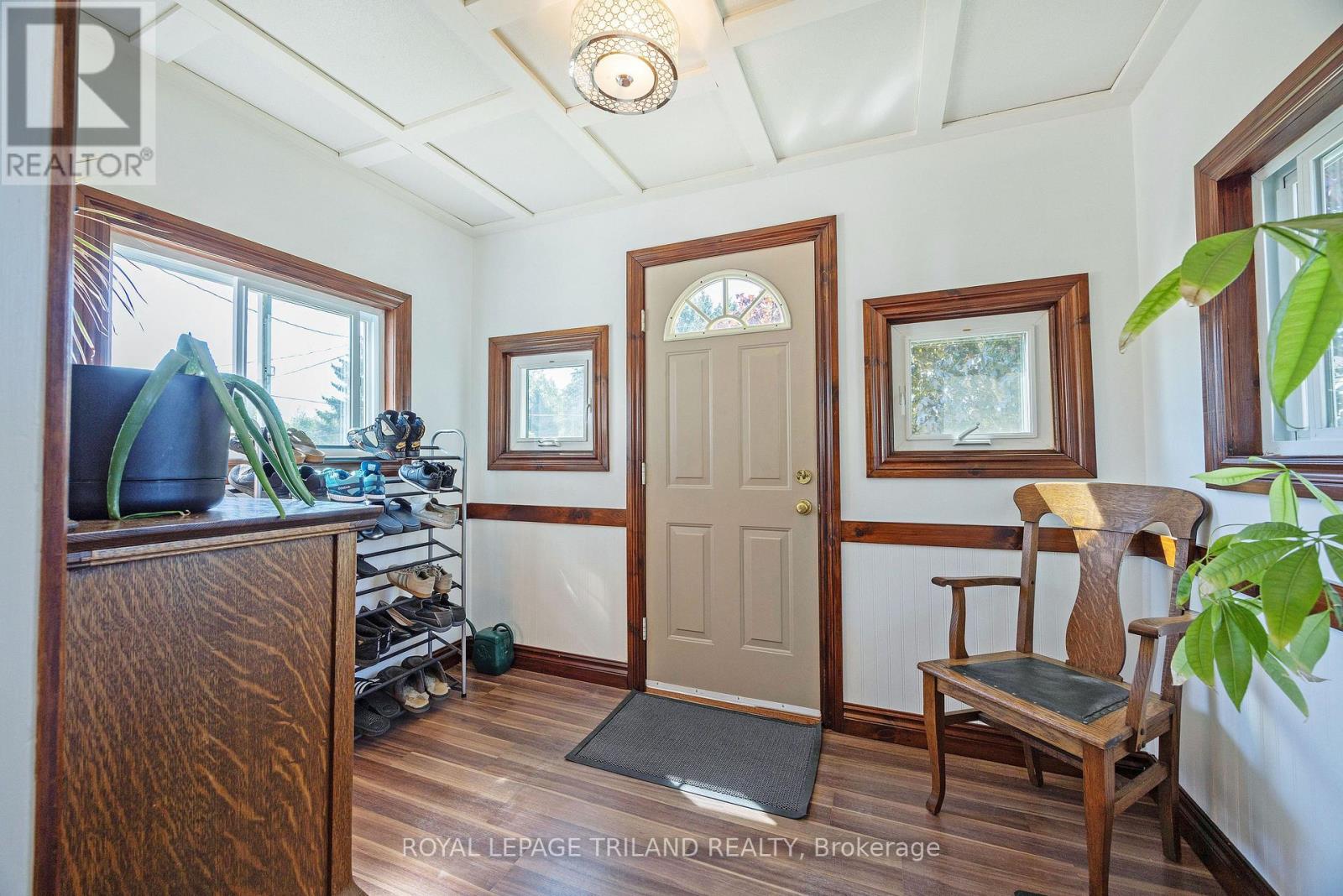 166 MINNIE STREET - 4