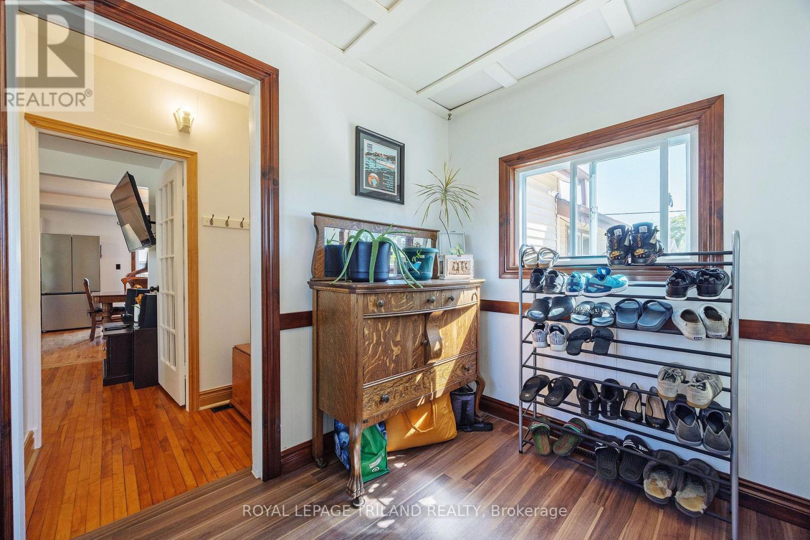 166 MINNIE STREET - 5