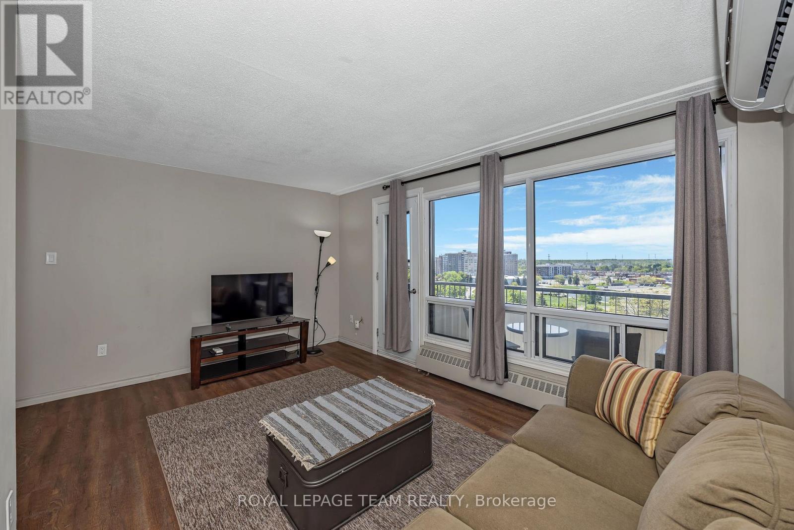 #707 20 CHESTERTON DRIVE - 14