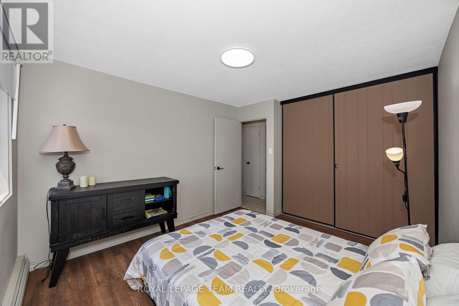 #707 20 CHESTERTON DRIVE - 20