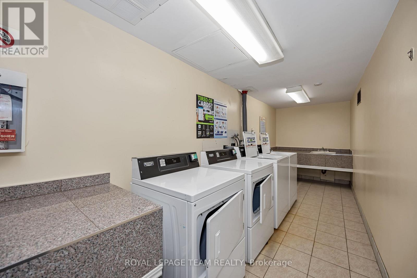 #707 20 CHESTERTON DRIVE - 24
