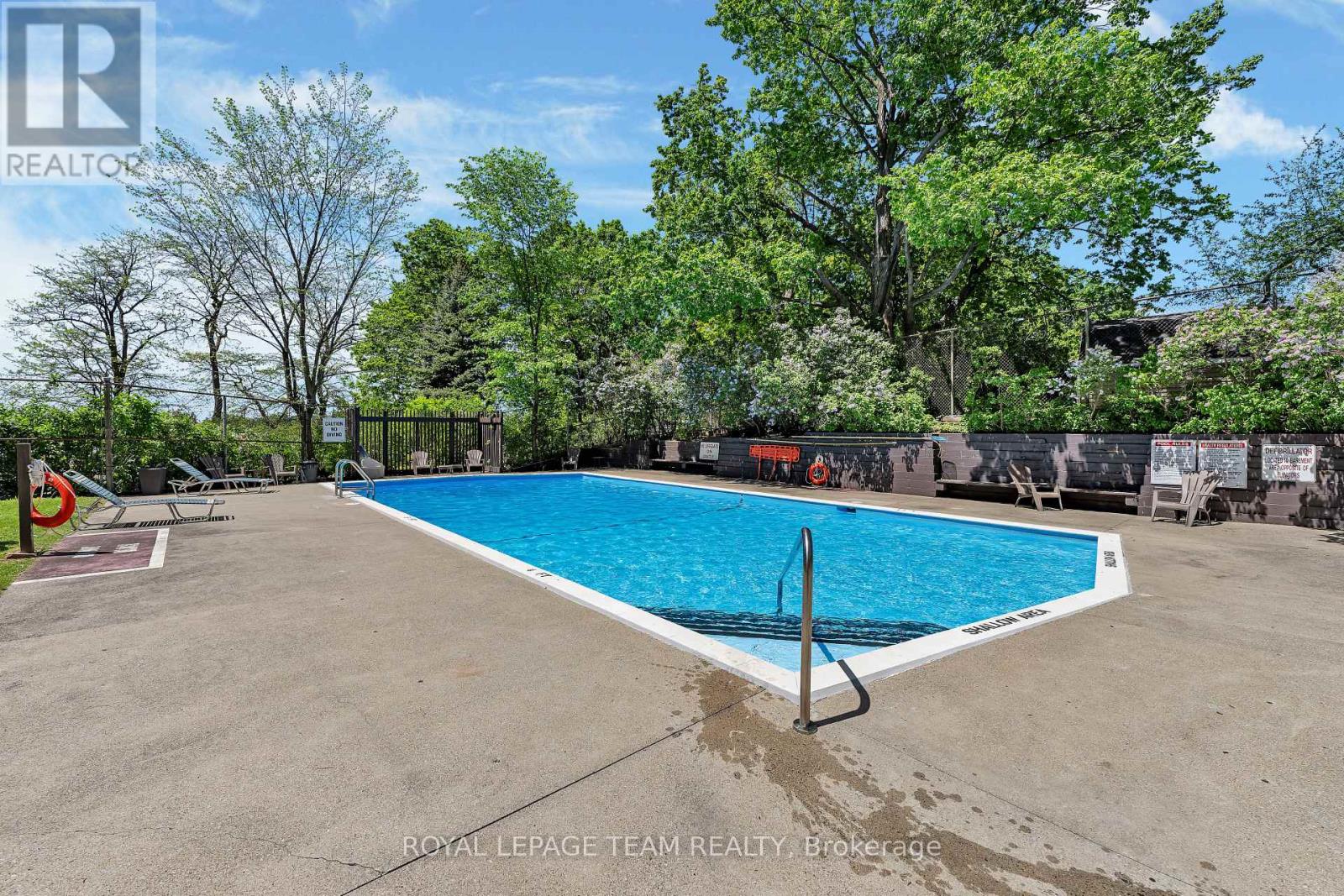 #707 20 CHESTERTON DRIVE - 37