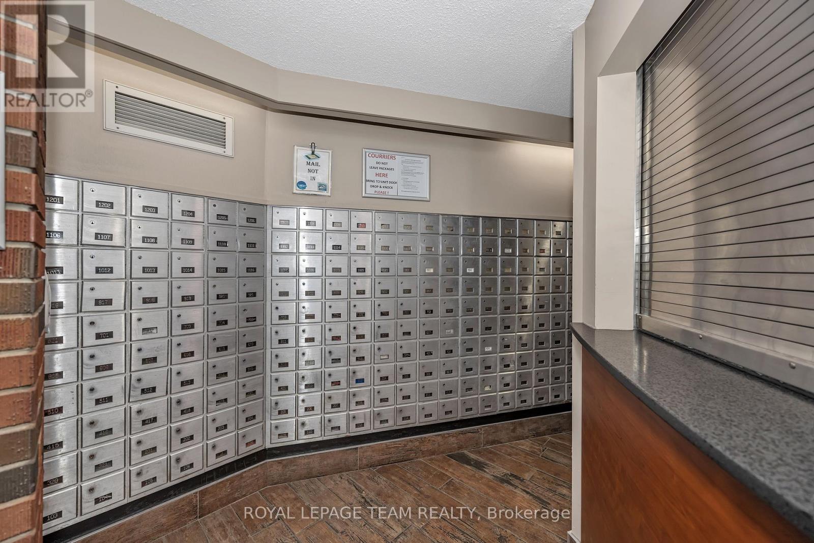 #707 20 CHESTERTON DRIVE - 6