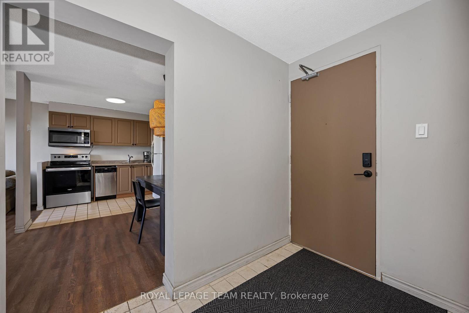 #707 20 CHESTERTON DRIVE - 9