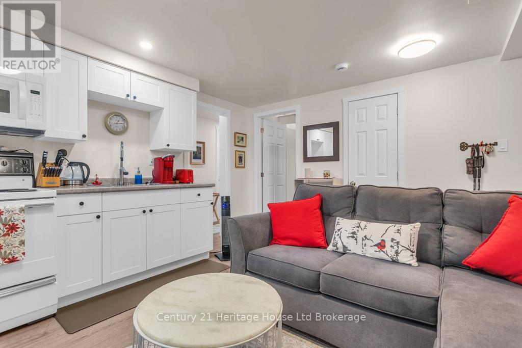 1-bedroom home for sale at #6 - 112 ROLPH STREET, Tillsonburg ON · photo 5 of 15