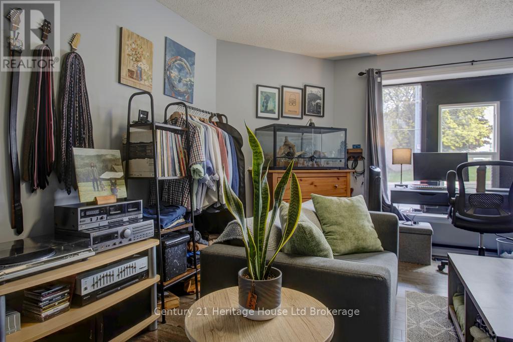 1-bedroom home for sale at UNIT #6 - 42 HARVEY STREET, Tillsonburg ON · photo 8 of 11