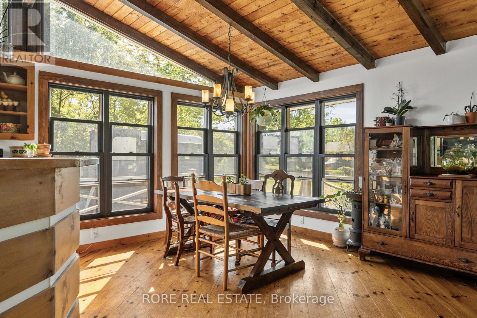 2858 BEACH AVENUE - 10