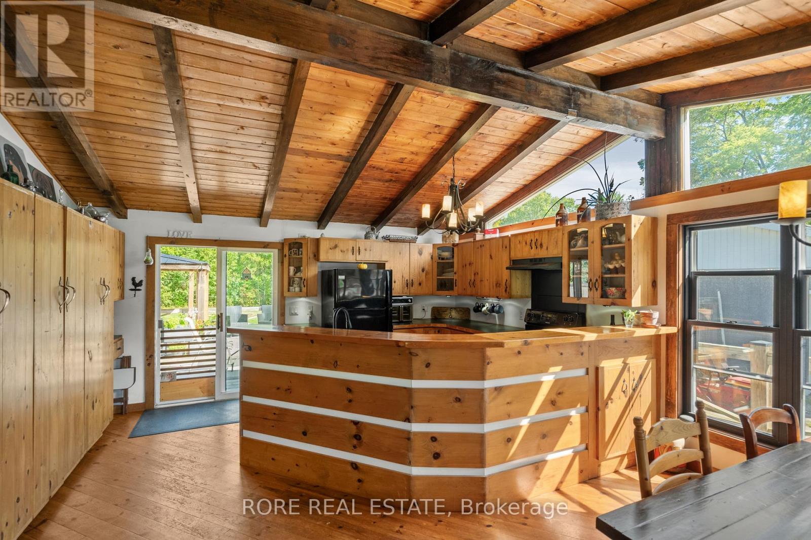 2858 BEACH AVENUE - 11