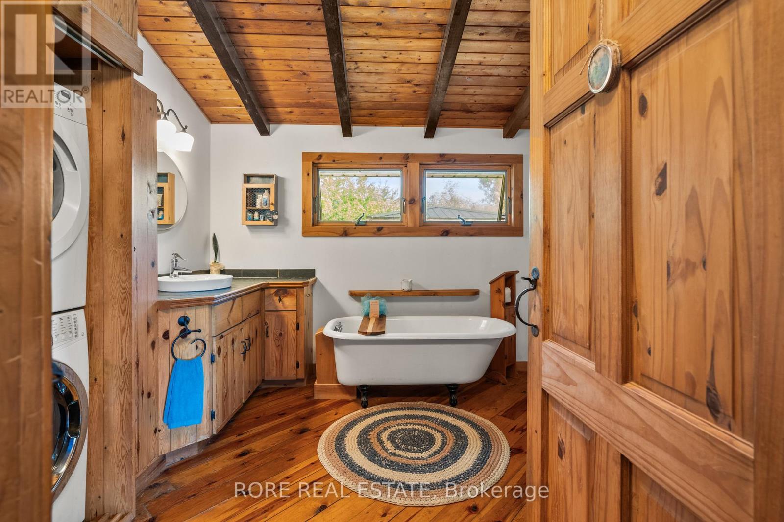 2858 BEACH AVENUE - 15
