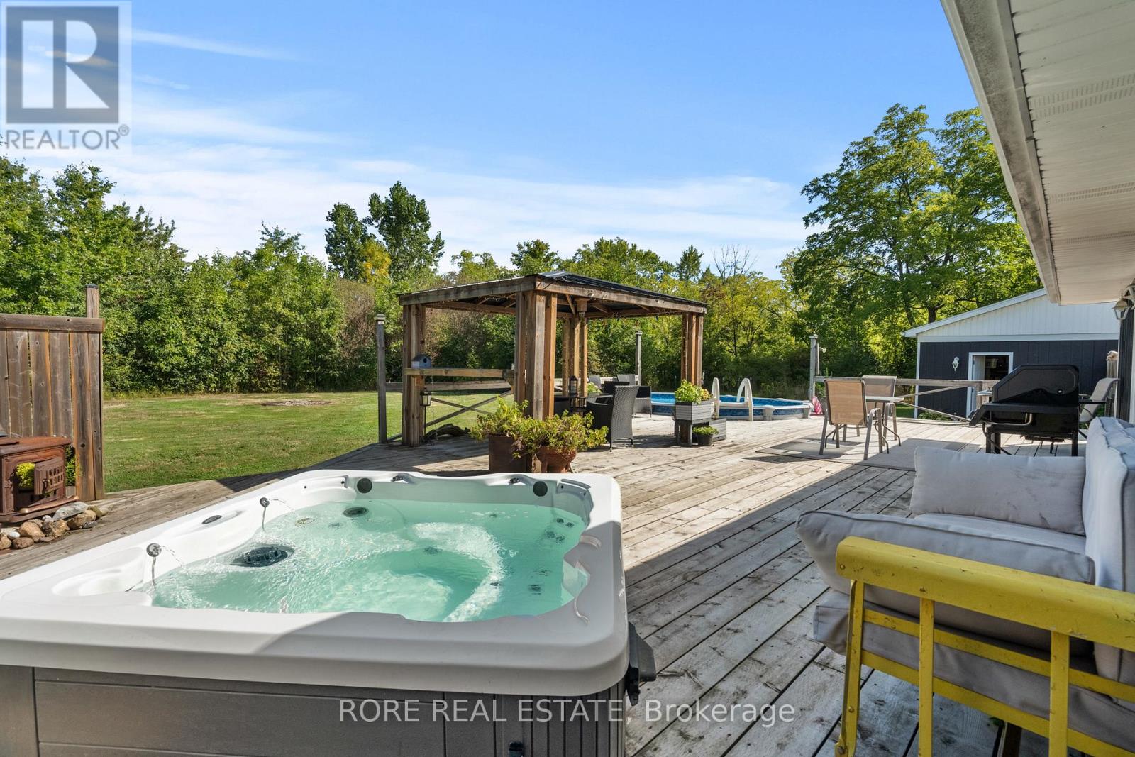 2858 BEACH AVENUE - 19