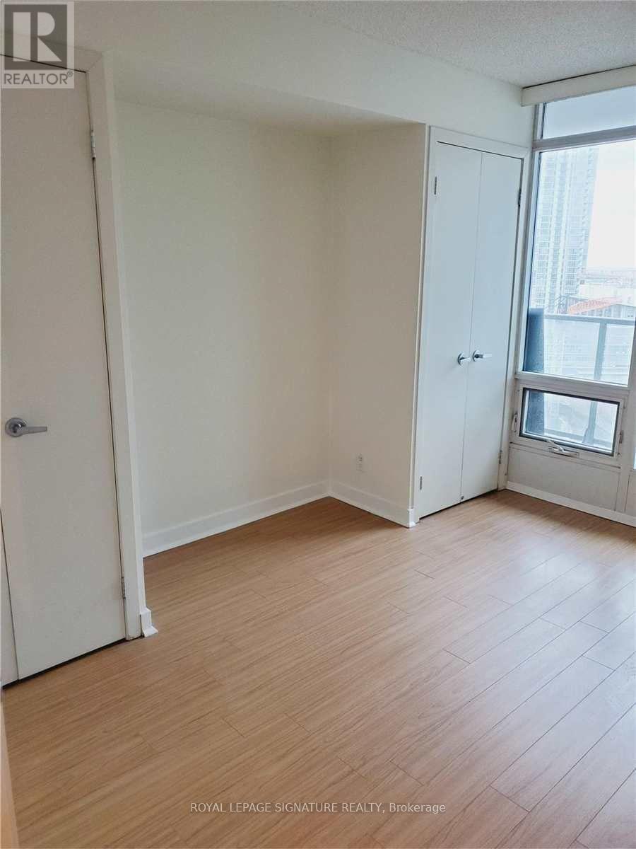 #1703 373 FRONT STREET W - 11
