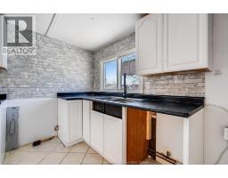 Dining room - 4 Cedar Crescent, Mcgregor, ON N0R1J0 Photo 6