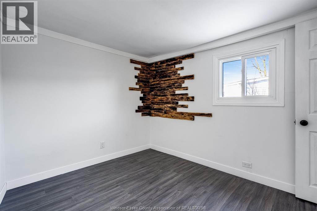 4 Cedar CRESCENT - 13