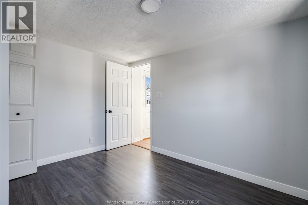 4 Cedar CRESCENT - 11