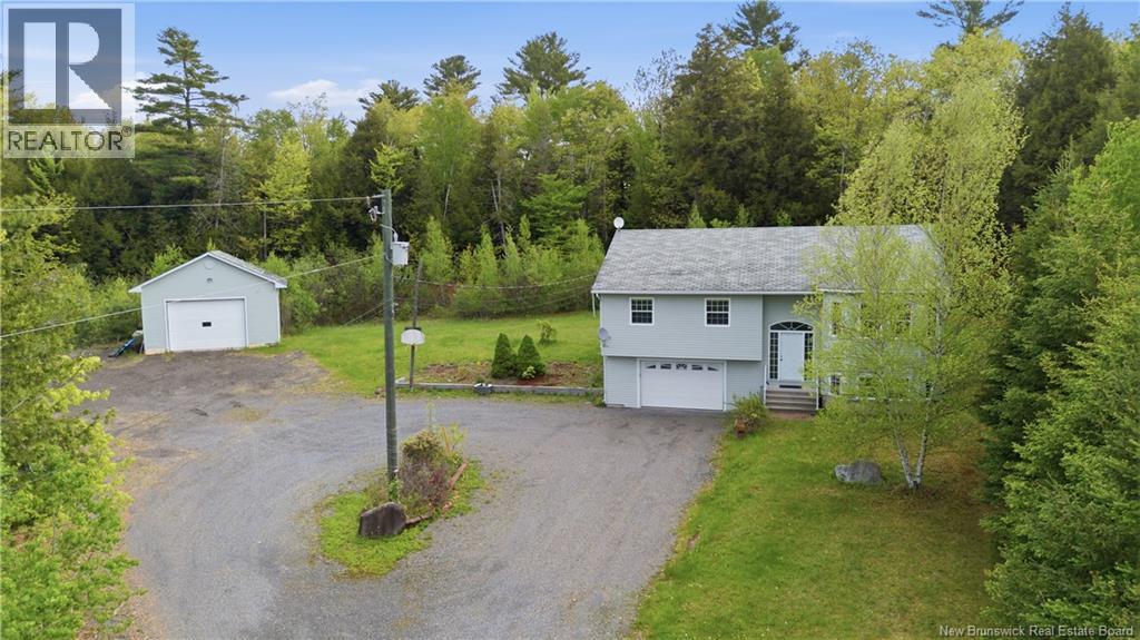 152 Claudie Road