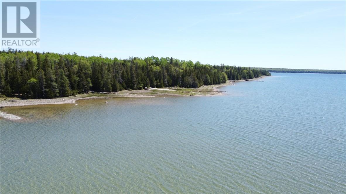 85 Leason Bay Trail
