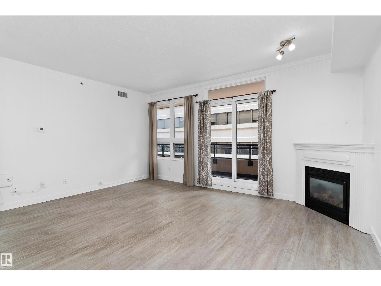 #902 9939 109 ST NW — photo 15