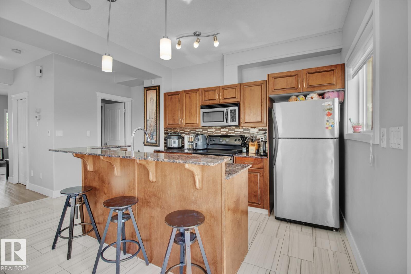 #29 13215 153 AV NW - 14