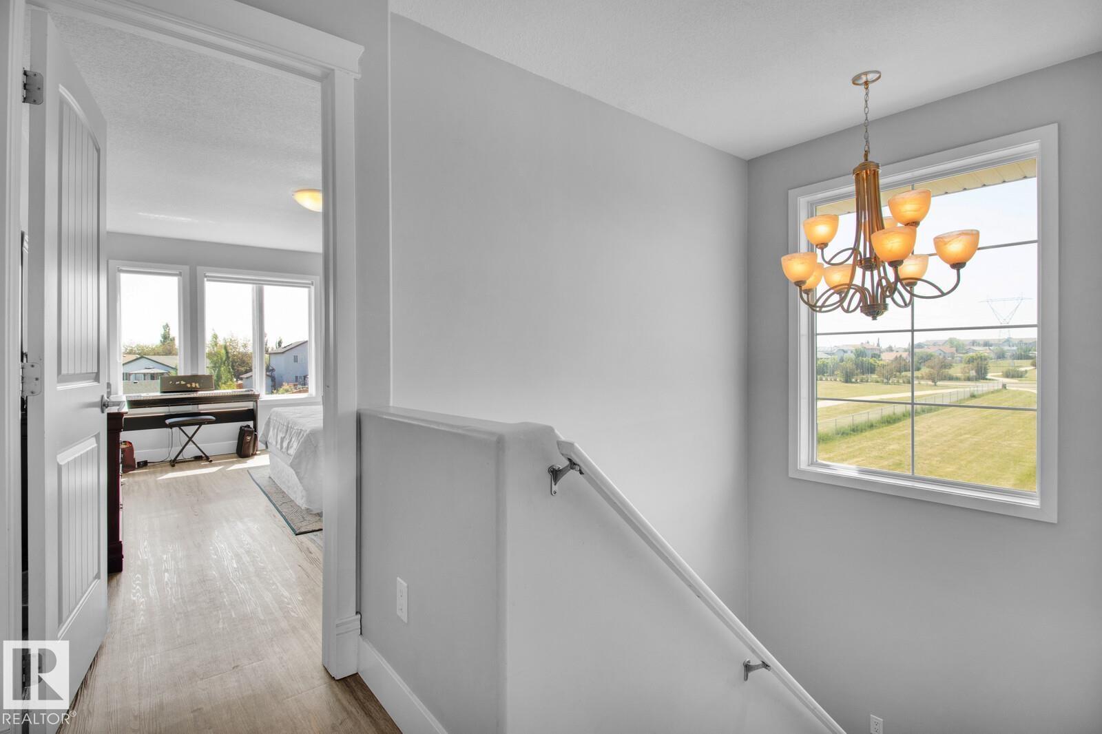 #29 13215 153 AV NW - 17