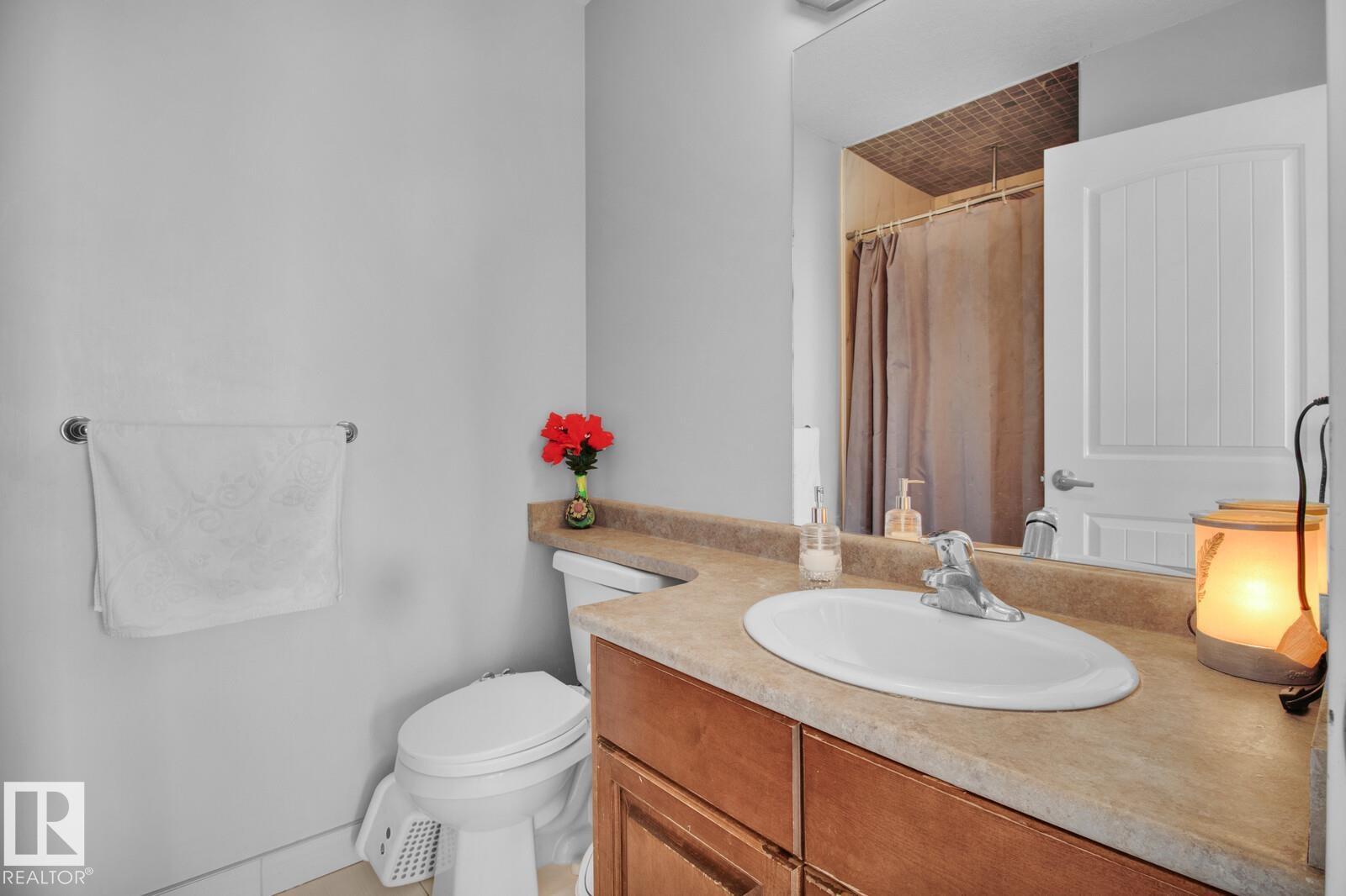 #29 13215 153 AV NW - 19