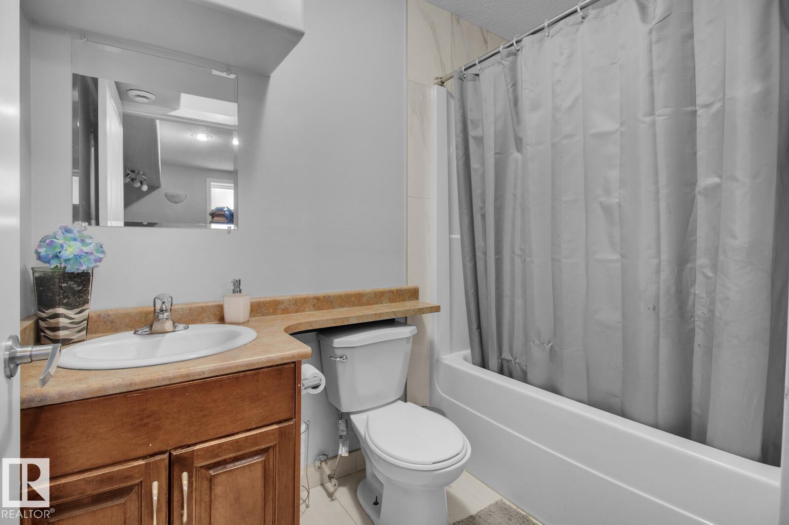 #29 13215 153 AV NW - 33