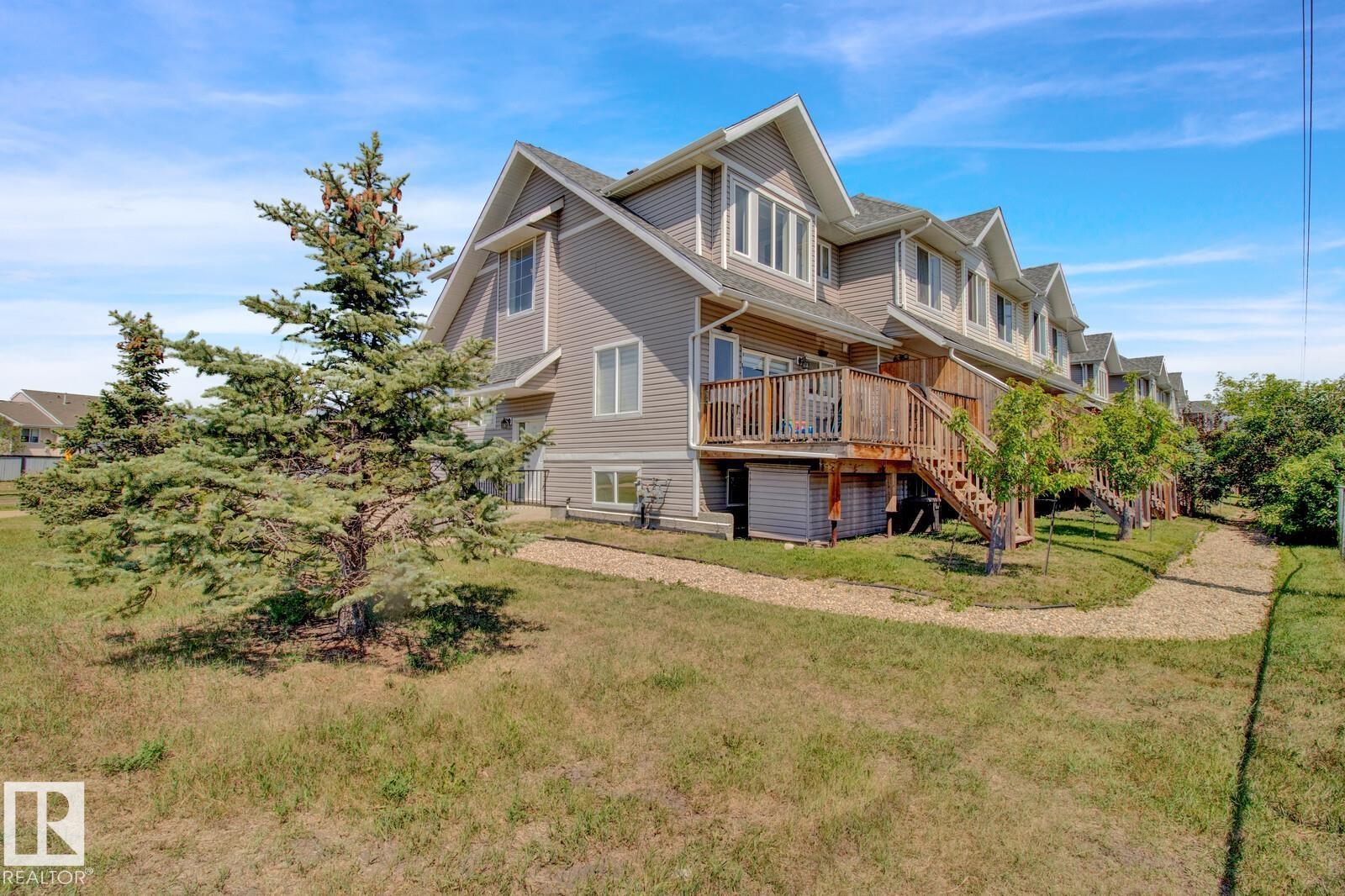 #29 13215 153 AV NW - 36