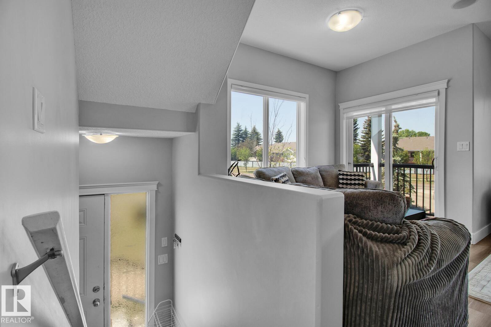 #29 13215 153 AV NW - 4