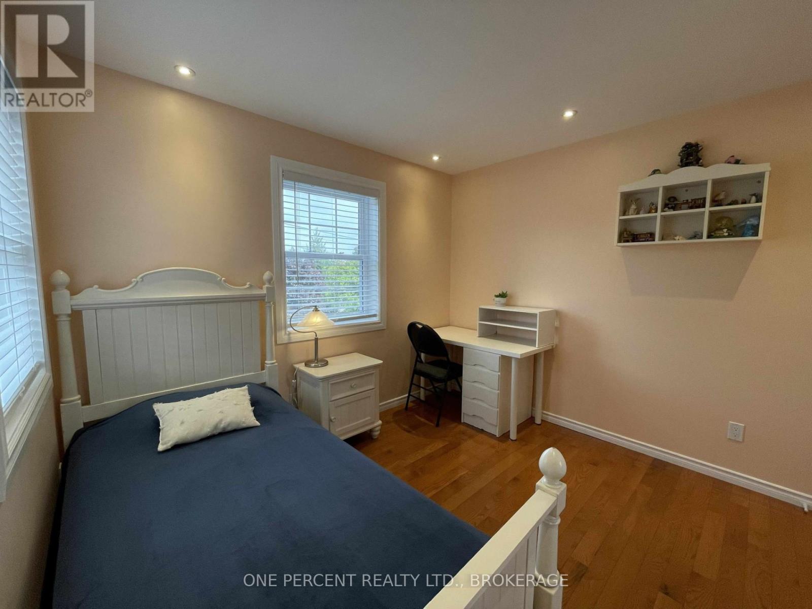 104 ELLERBECK STREET - 32