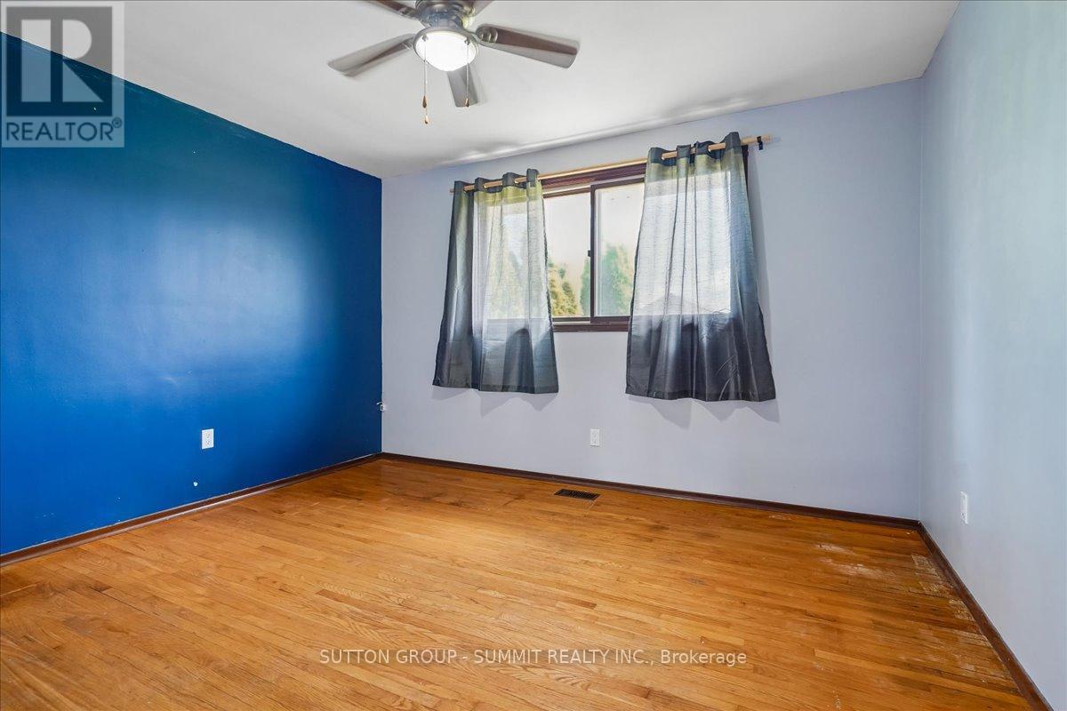 72 EASTBURY DRIVE - 20