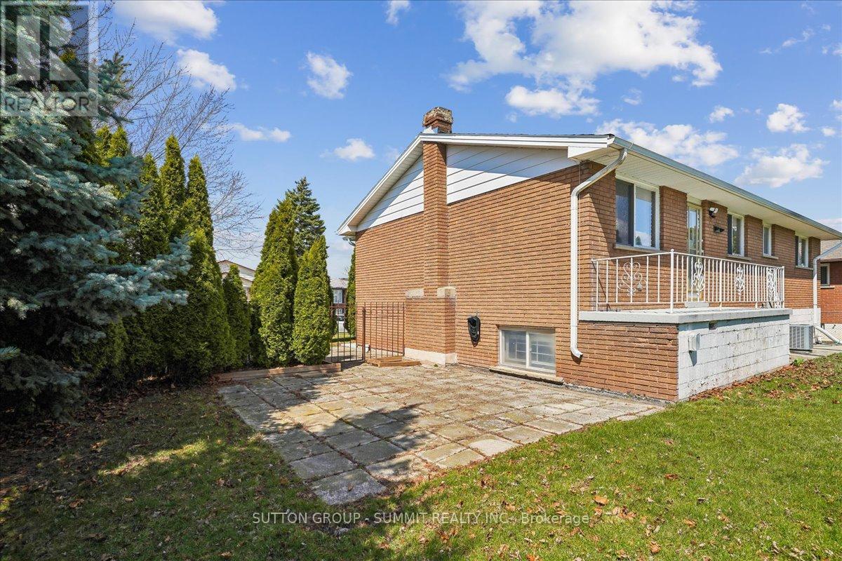 72 EASTBURY DRIVE - 30