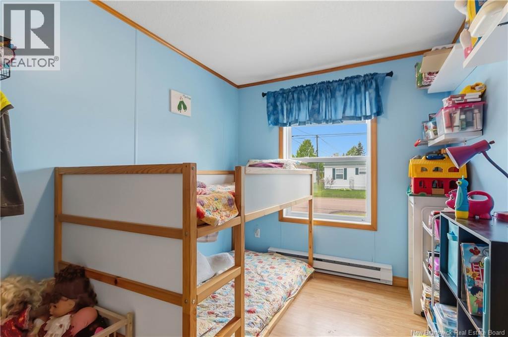 10 Peridot Street - 17
