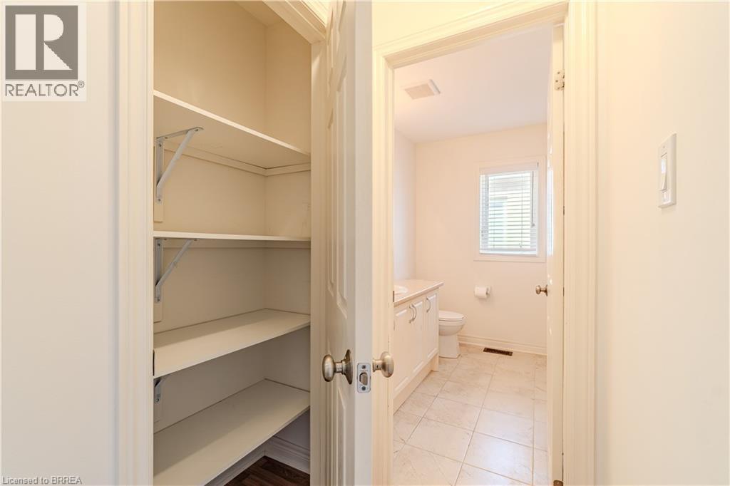 77 BARLOW Place - 24