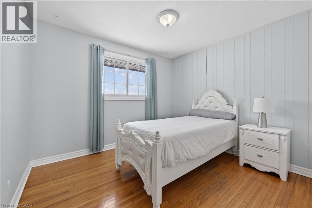163 RAINHAM Road - 23