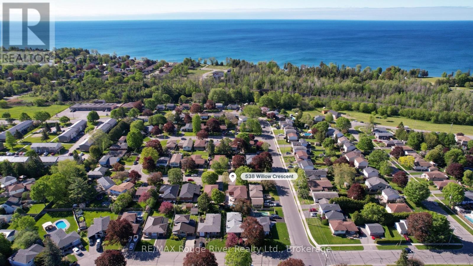 538 WILLOW CRESCENT - 32