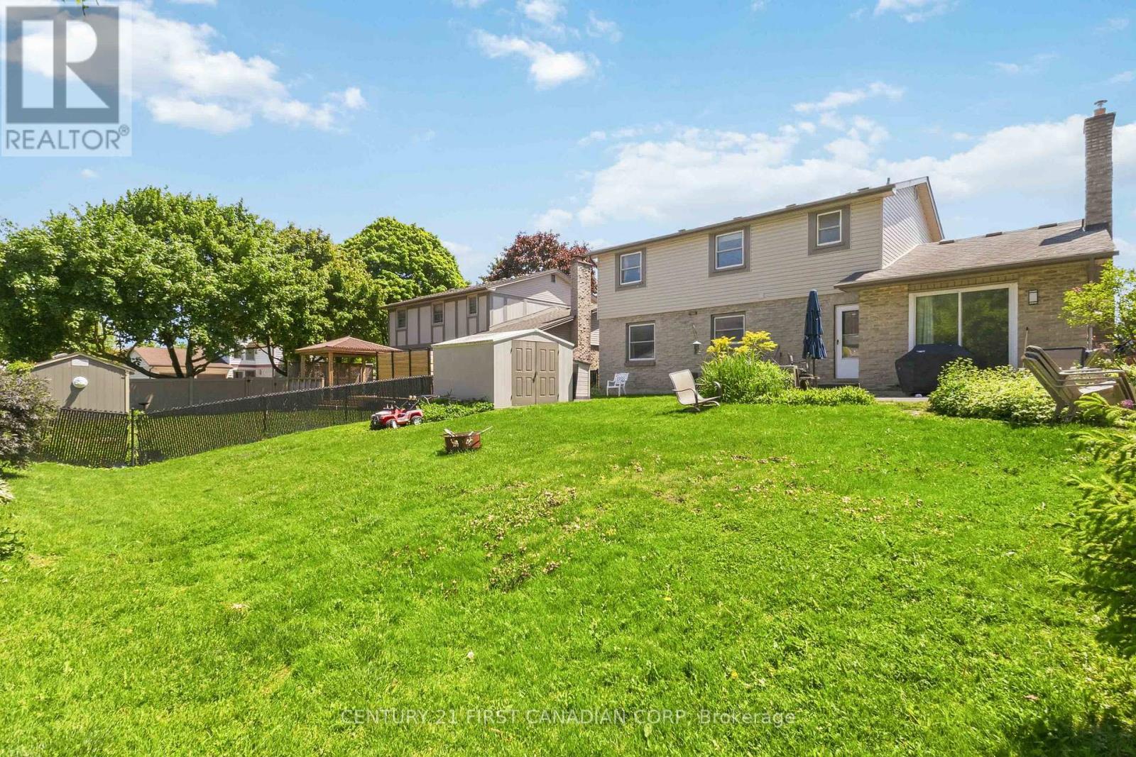 796 VISCOUNT ROAD - 33