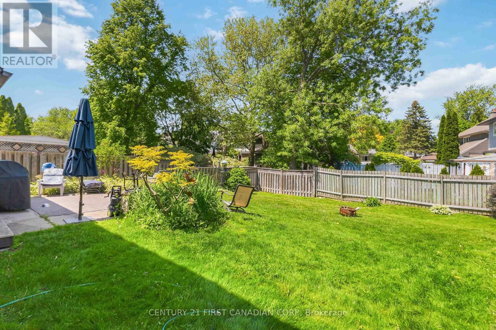796 VISCOUNT ROAD - 36