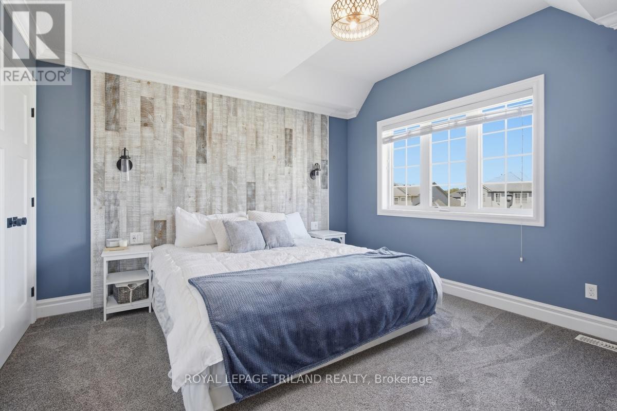 2700 FOXBEND LINK - 16