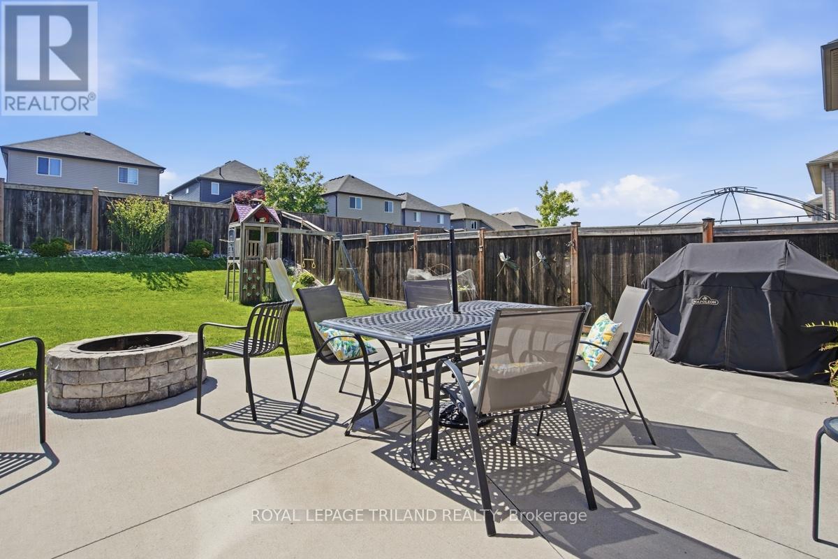 2700 FOXBEND LINK - 32