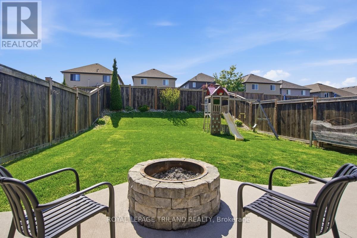 2700 FOXBEND LINK - 33