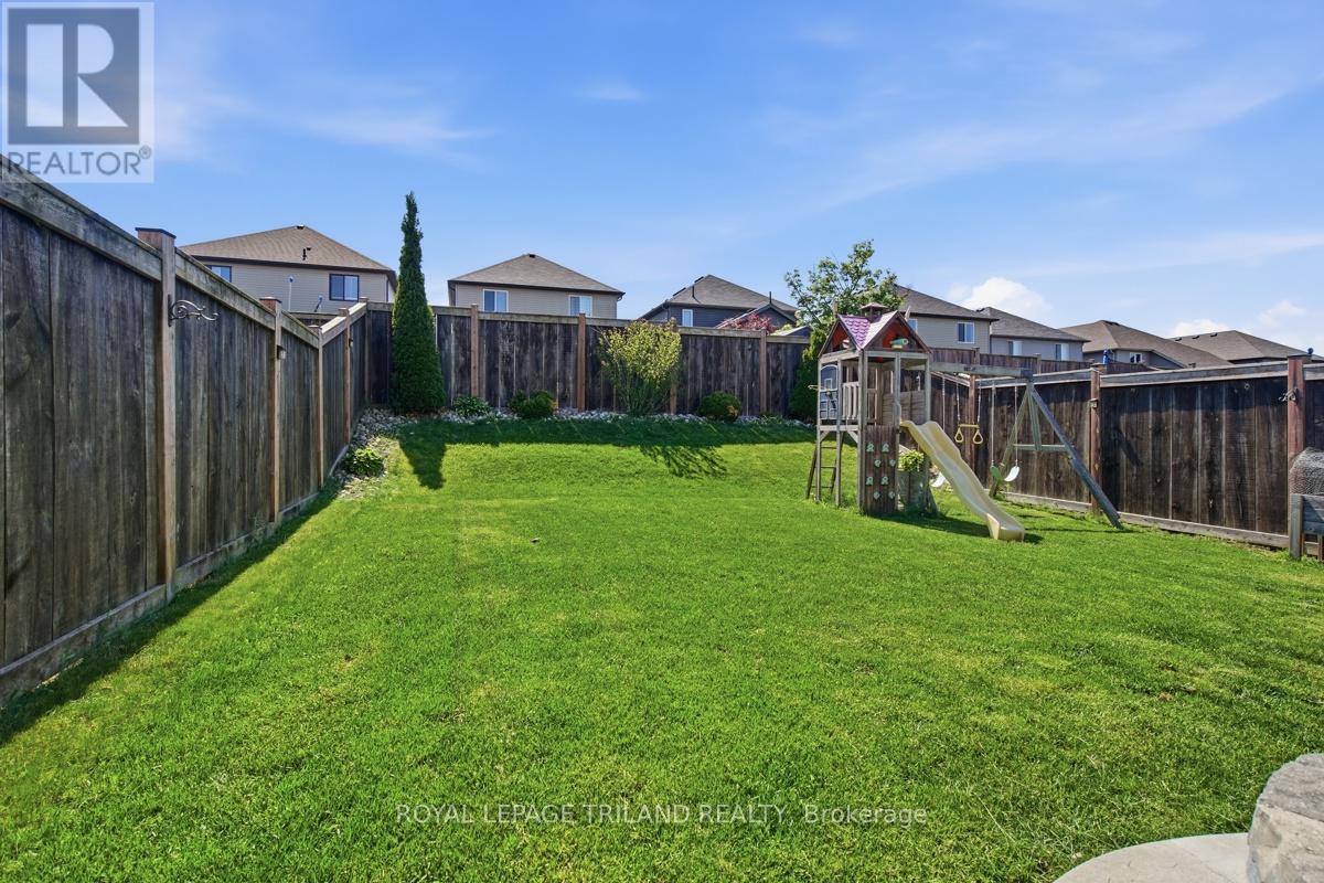 2700 FOXBEND LINK - 35