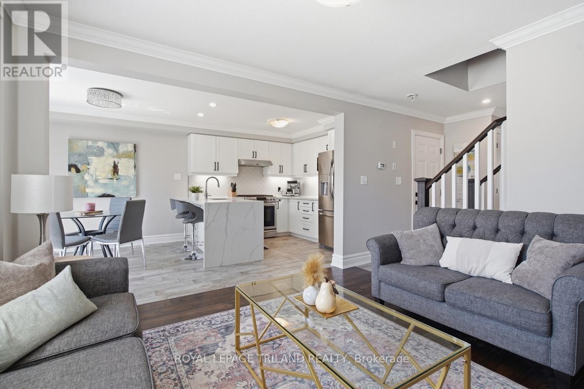 2700 FOXBEND LINK - 7