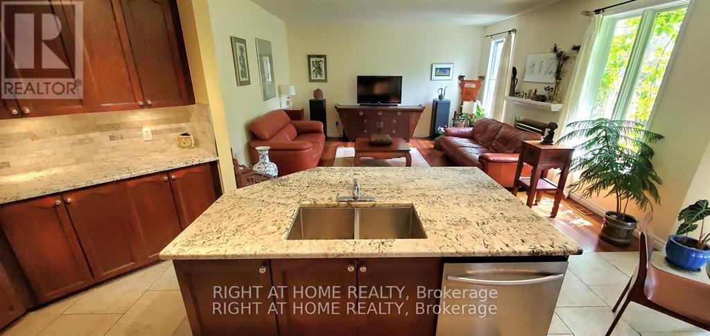 2 Bed, 2 Bath House for Rent in Ottawa – 142 WINDHURST DRIVE, Ottawa – MLS# X13220160 - Image 16