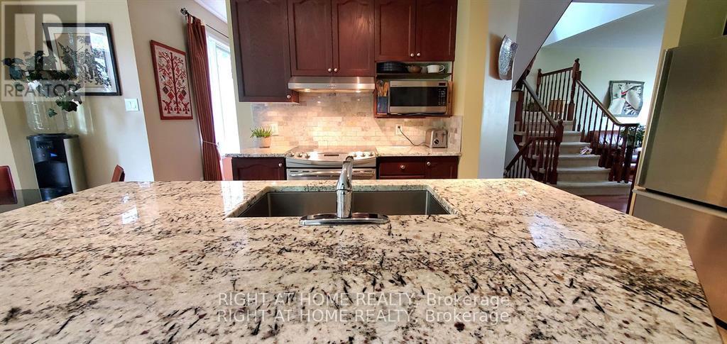 2 Bed, 2 Bath House for Rent in Ottawa – 142 WINDHURST DRIVE, Ottawa – MLS# X13220160 - Image 18