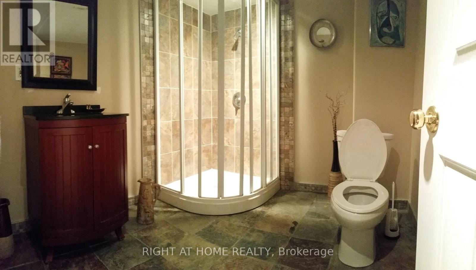1 Bed, 1 Bath House for Rent in Ottawa – #B – 142 WINDHURST DRIVE, Ottawa – MLS# X13220258 - Image 6