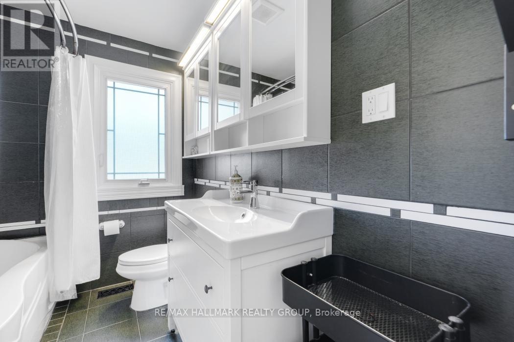 2481 CHASSEUR AVENUE - 16